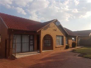 3 Bed House in Dunnottar