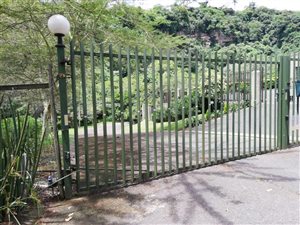 1498 m² Land available in Westville