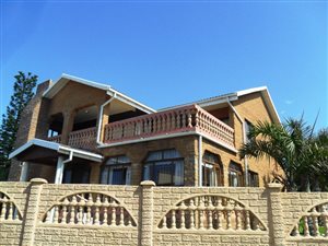 4 Bed House in Port Edward