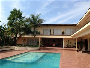 13 Bed House in Komatipoort