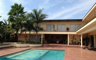 13 Bedroom House in Komatipoort