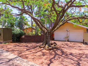4 Bed House in Sinoville