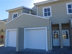 3 Bed Townhouse in De Zoete Inval