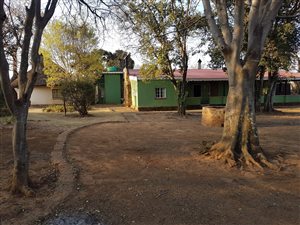 3.3 ha Farm in Magaliesburg