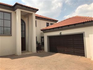 3 Bed House in Six Fountains Estate