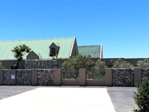 2 ha Farm in Long Acres