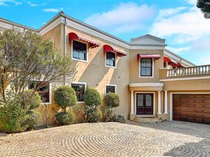4 Bed House in Dainfern