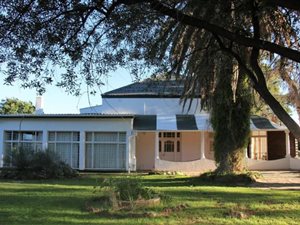 5 Bed House in Philippolis