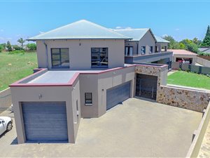 6 Bed House in Glen Eagles Estate