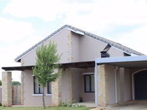 2 Bed House in Vryburg