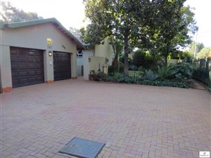 5 Bed House in Bronberrick