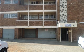 2 Bedroom Flat in Casseldale