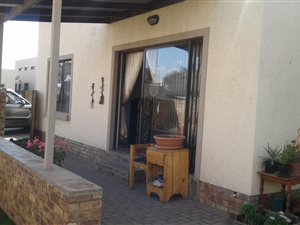 3 Bed Townhouse in Meyerton South