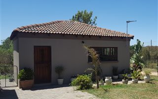 1 Bedroom Garden Cottage in Kyalami