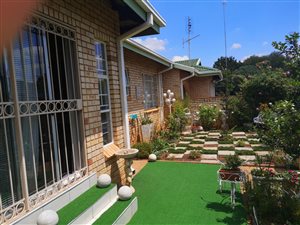 2 Bed Townhouse in Grimbeek Park