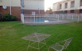 2 Bedroom Flat in Vanderbijlpark CE3