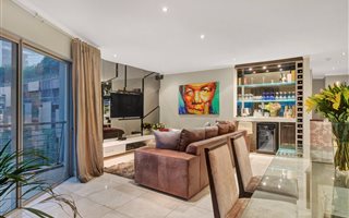 2 Bedroom Apartment in Sandton CBD
