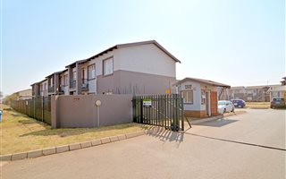 2 Bedroom Apartment in Protea Glen