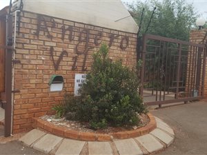 2 Bed Townhouse in Witpoortjie