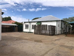 8 Bed House in Herlear