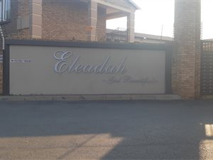 3.5 Bed Townhouse in Krugersdorp Central