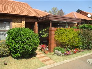 3 Bed Townhouse in Willow Park Manor