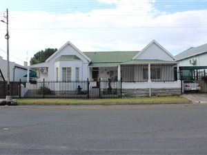4 Bed House in Cradock