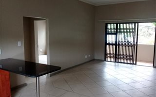 2 Bedroom Flat in Sonheuwel