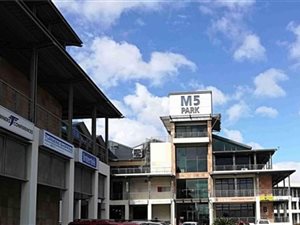 225 m² Commercial space in Maitland