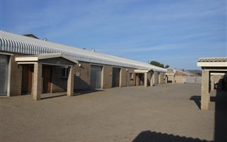 1129 m² Commercial space in Oudtshoorn