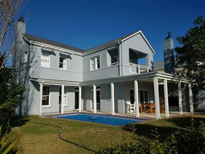 4 Bed House in Thesen Islands
