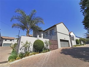 4 Bed House in Waverley