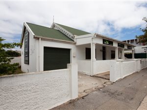 2 Bed House in Richmond Hill