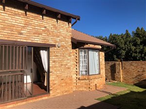 3 Bed Townhouse in Allens Nek