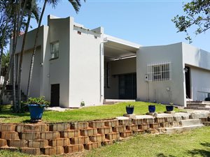 4 Bed House in Salt Rock