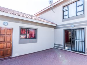 3 Bed Duplex in Edendale