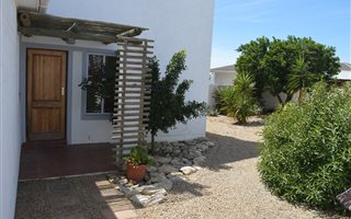 1 Bedroom House in Country Club