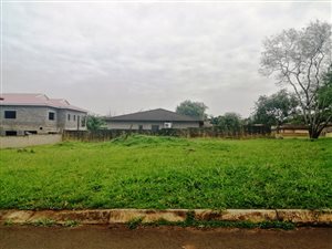 608 m² Land available in Empangeni
