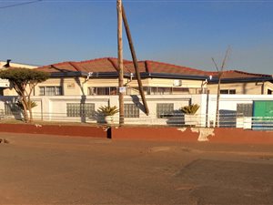 3 Bed House in Moleleki