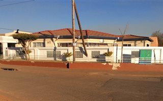 3 Bedroom House in Katlehong
