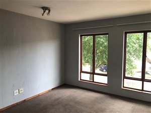 1 Bed Townhouse in Paulshof
