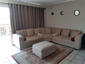 2 Bed Townhouse in Highveld