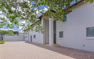 5 Bedroom House in Melrose North