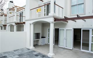 3 Bedroom Duplex in Durbanville