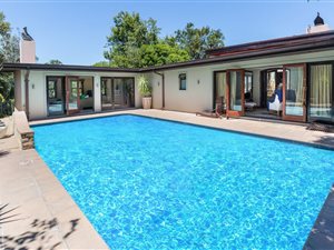 5 Bed House in Constantia