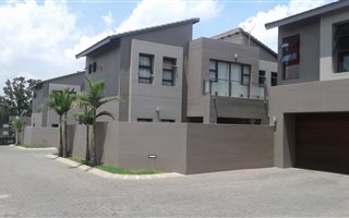 6 Bedroom Duplex in Glenhazel