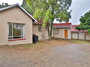 4 Bed House in Olivedale