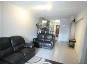 3 Bed Townhouse in Edenglen