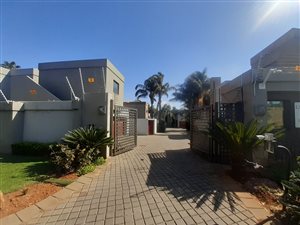 4 Bed Cluster in Oriel