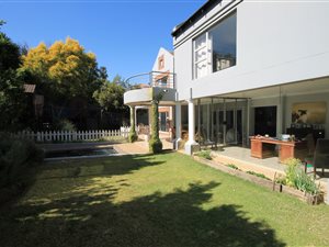4 Bed House in Dainfern Golf Estate